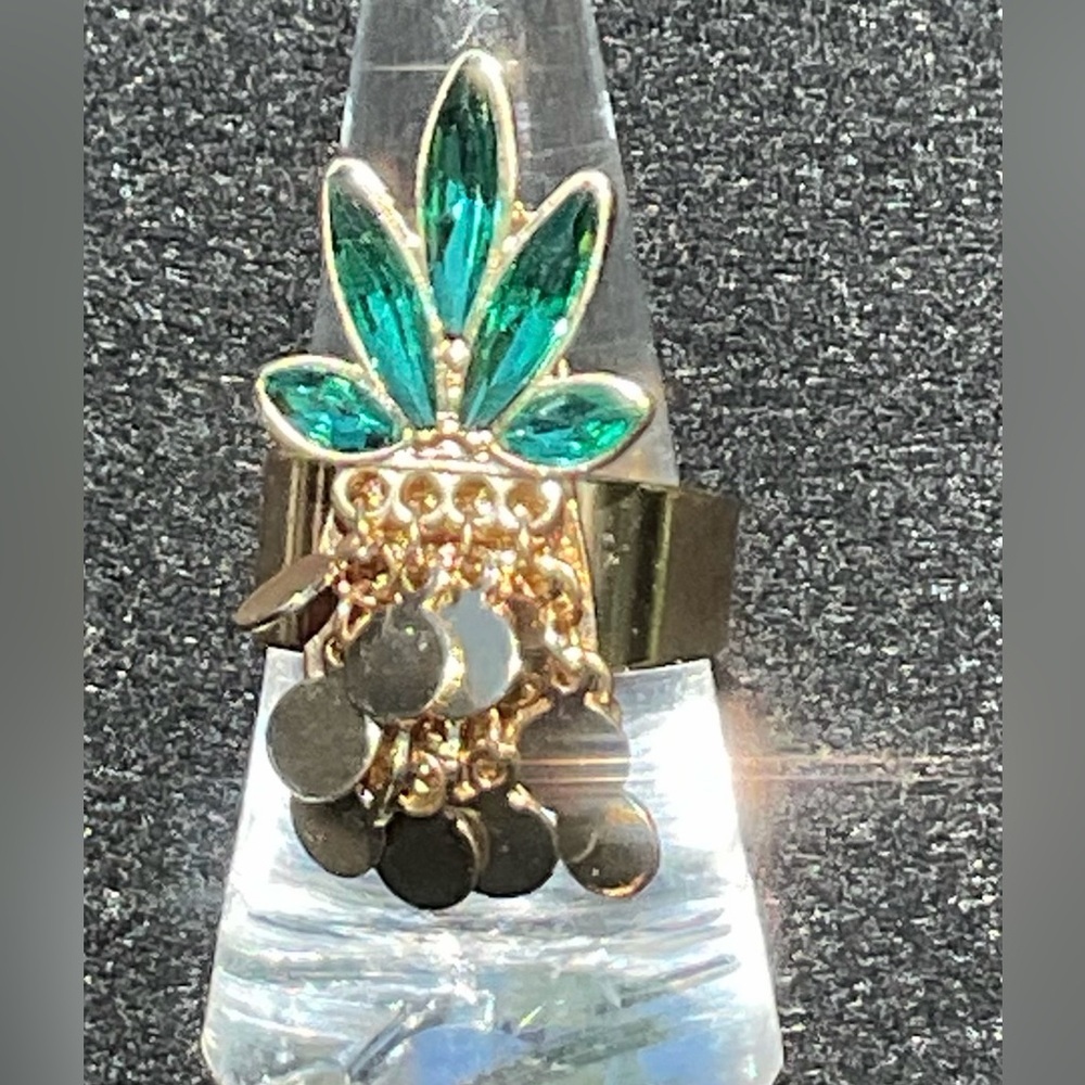 BEBE Women's Gold Tone Pineapple Shape Teal Palm Gemstone Fashion Ring Size 8